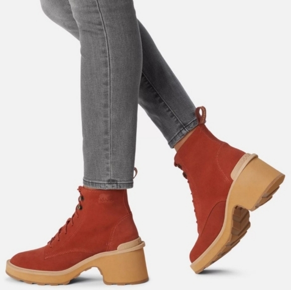 Sorel Hi-Line Heel Lace Waterproof Boots Size 10 for Women